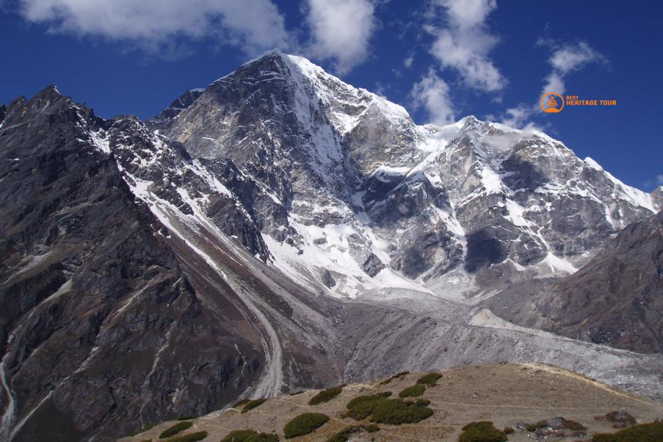 Trek to Everest Base Camp: A Journey with Best Heritage Tour