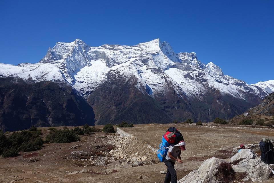 Can Trekkers Hire Only Porters in Nepal?