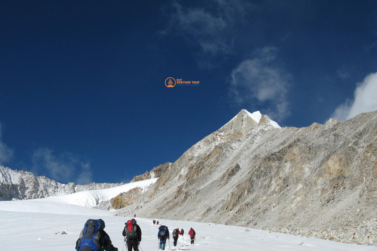 Makalu Trek