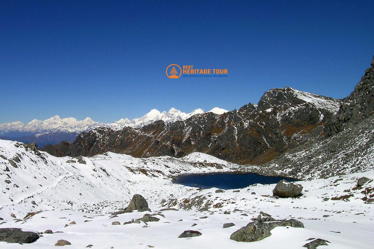 Gosaikunda Lake