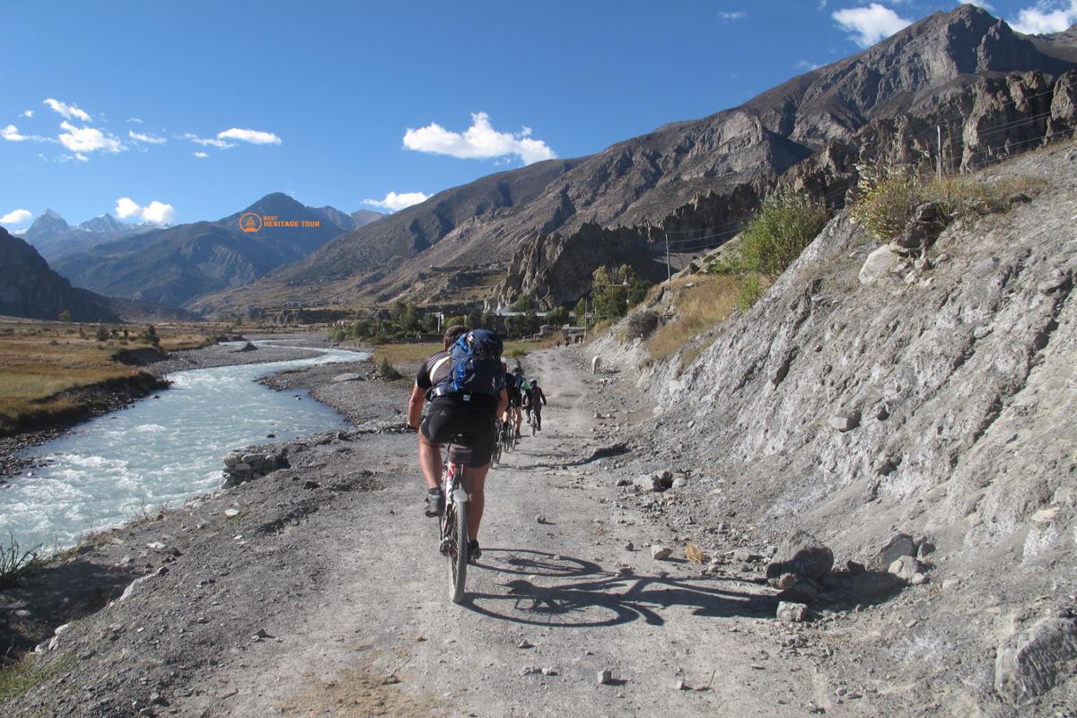 Annapurna Circuit Mountain Biking