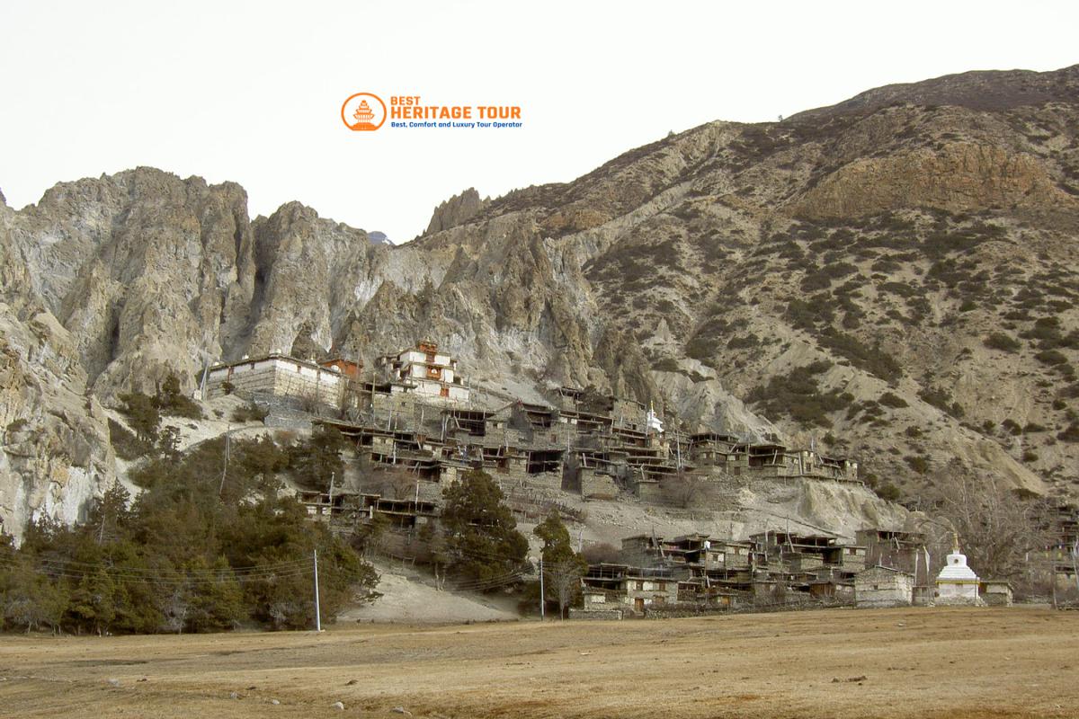 Annapurna Circuit Trekking Path